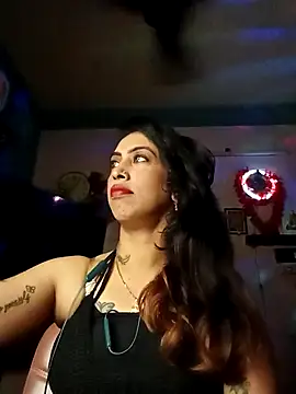 Darling Annie online show from 11/12/25, 07:13