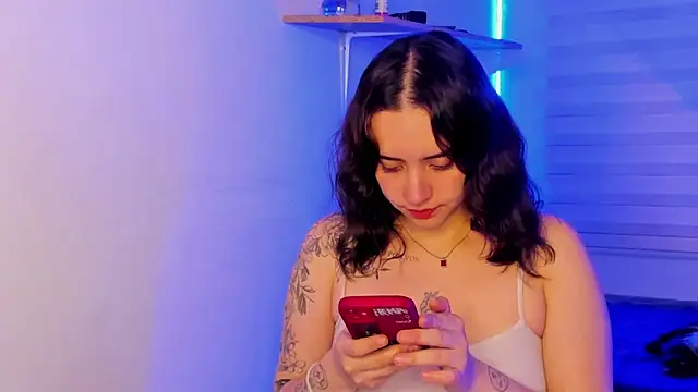 Emily Lindey online show from 10/29/25, 03:31