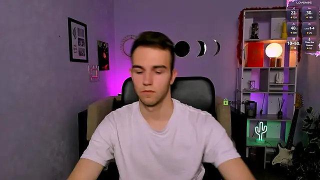 astren villo online show from 03/17/26, 09:23