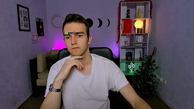 astren villo online show from 03/25/26, 01:06