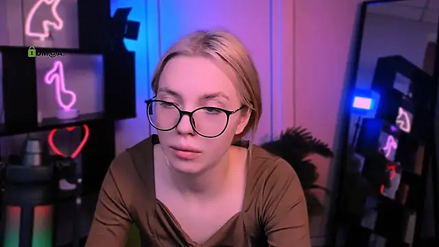 sendi cais online show from 11/28/25, 11:13