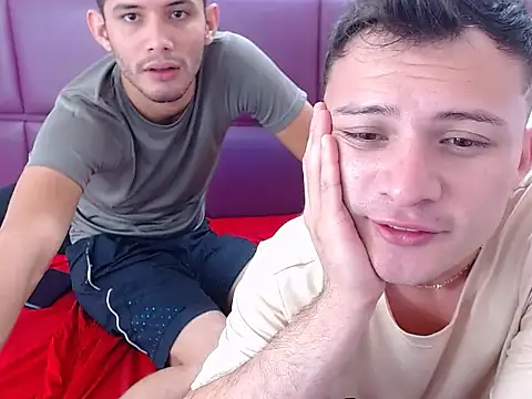 Snapshot of Alejo_Perez chatting on 10/19/25, 02:50 Alejo Perez online show from 10/19/25, 02:50