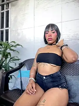 NovaFoxx online show from 10/26/25, 02:23