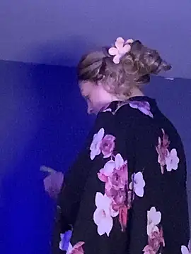 queenkelly1234 online show from 03/12/26, 04:57