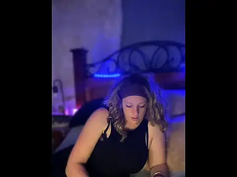 queenkelly1234 online show from 04/08/26, 07:19