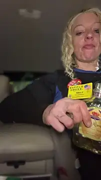 queenkelly1234 online show from 04/25/26, 06:38