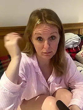 madamlillyrose online show from 01/10/26, 11:23