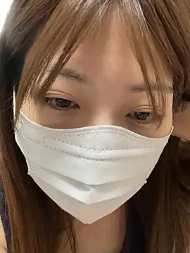 ichika 2  online show from 11/28/25, 11:51