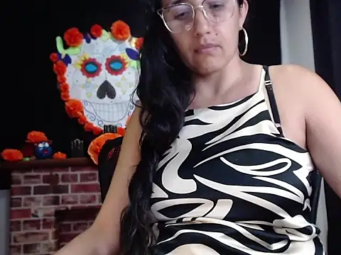 Lucyy Naugthy online show from 11/10/25, 12:37