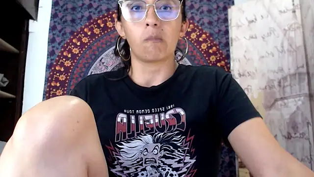 Lucyy Naugthy online show from 02/15/26, 08:49