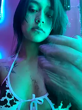 Nahomy cute1 online show from 10/31/25, 11:39