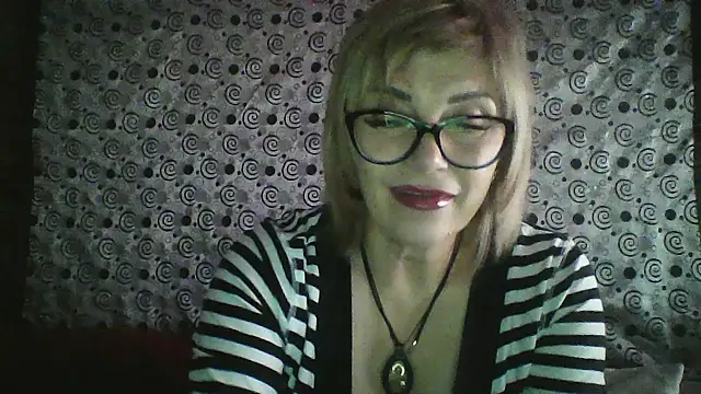 Lia Ray online show from 11/05/25, 07:58