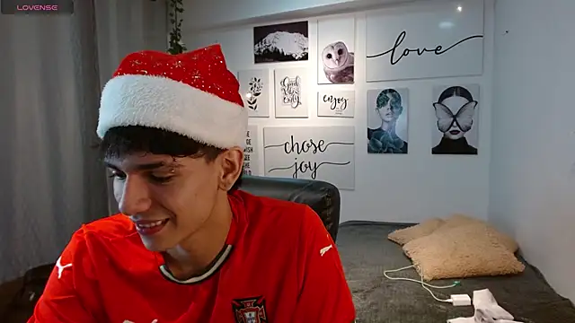 AmethystShadow17 online show from 12/05/25, 04:58