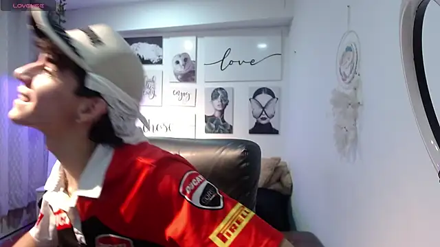 AmethystShadow17 online show from 02/07/26, 07:50