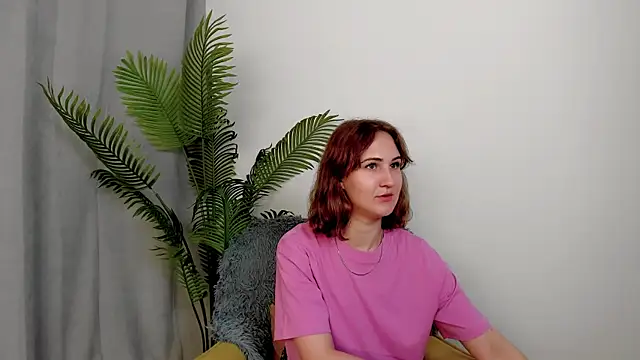 LeonidaMegill online show from 10/15/25, 01:22