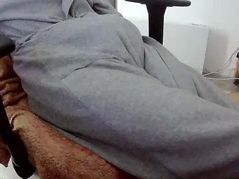 Batboy94 online show from 04/16/26, 09:26