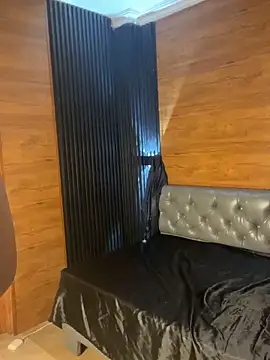 Yvonny27 online show from 02/17/26, 12:12