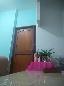 Yvonny27 online show from 02/18/26, 05:14