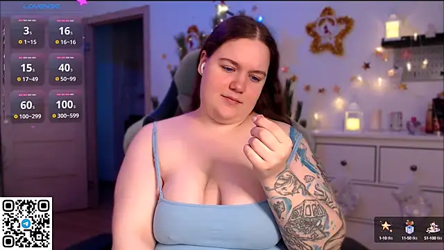 Snapshot of SummerTina chatting on 12/14/24, 08:02 SummerTina online show from 12/14/24, 08:02