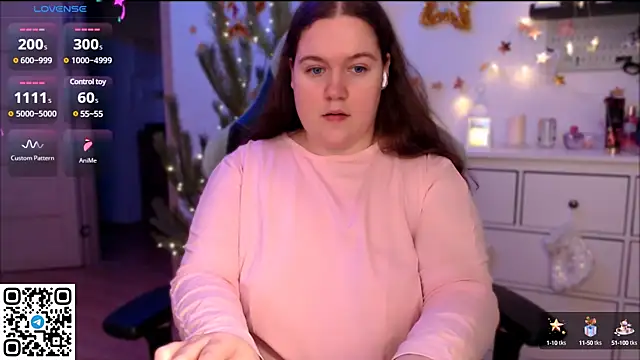 Snapshot of SummerTina chatting on 12/14/24, 06:09 SummerTina online show from 12/14/24, 06:09