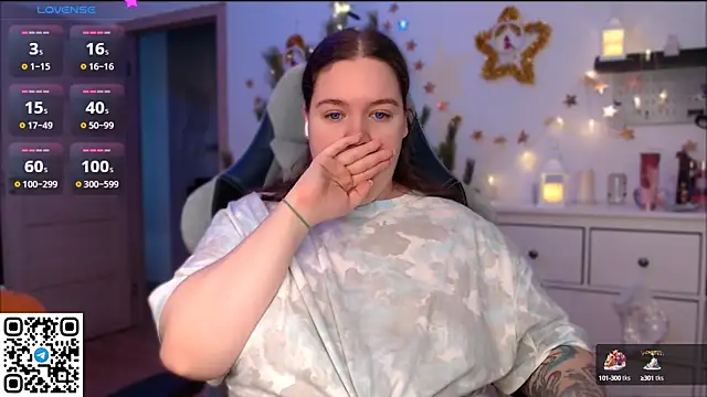 Snapshot of SummerTina chatting on 12/15/24, 08:41 SummerTina online show from 12/15/24, 08:41