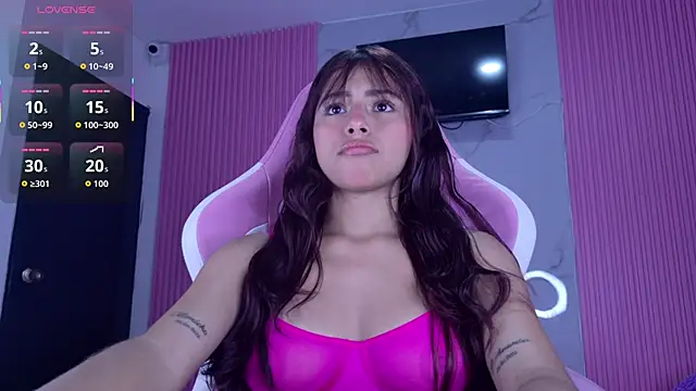 dafne17  online show from 11/15/25, 03:08