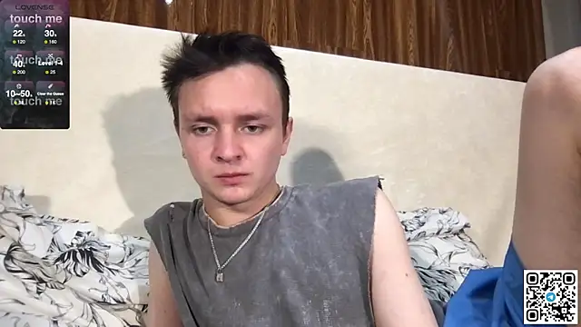 Snapshot of Logan_mett chatting on 10/30/25, 08:42 Logan mett online show from 10/30/25, 08:42