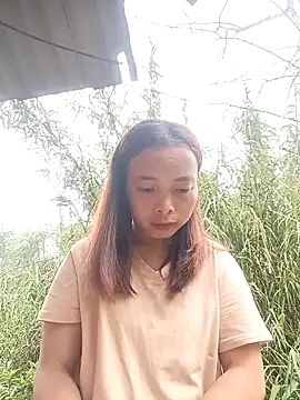 Nguyet2k4 online show from 03/05/26, 01:45