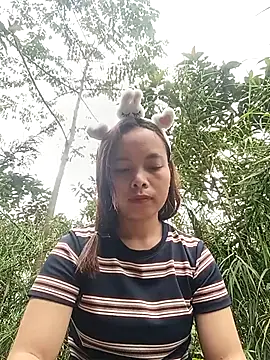 Nguyet2k4 online show from 03/12/26, 05:24