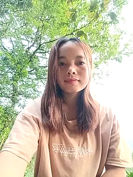 Nguyet2k4 online show from 04/27/26, 11:14