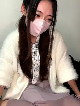 Snapshot of noachan_v chatting on 10/14/25, 11:33 noachan v online show from 10/14/25, 11:33