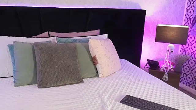 mariianna lopez  online show from 03/16/26, 07:29