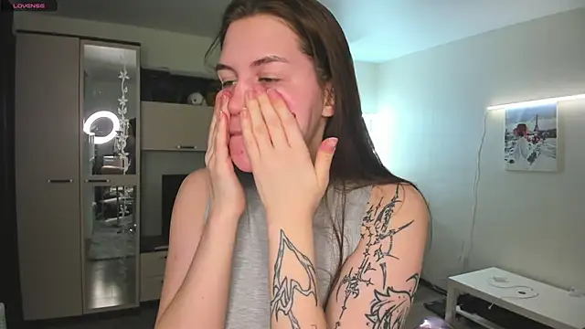 HeatherNextDoor online show from 02/04/26, 07:14