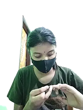 Snapshot of Jaya-Ray chatting on 10/21/25, 01:56 Jaya-Ray online show from 10/21/25, 01:56