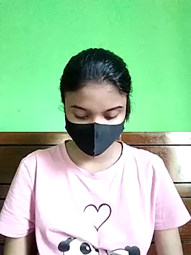 Snapshot of Jaya-Ray chatting on 11/13/25, 10:03 Jaya-Ray online show from 11/13/25, 10:03