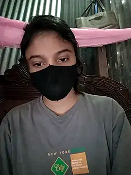 Snapshot of Jaya-Ray chatting on 11/23/25, 02:11 Jaya-Ray online show from 11/23/25, 02:11