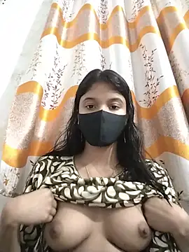 Snapshot of Jaya-Ray chatting on 07/20/26, 12:18 Jaya-Ray online show from 07/20/26, 12:18