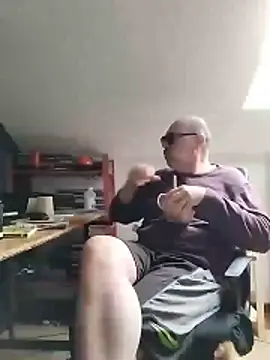 nicolaspgarnier online show from 03/11/26, 08:31