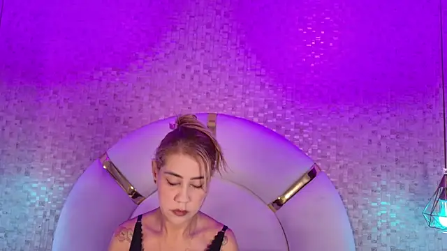 emmy rose25 online show from 02/07/26, 11:47