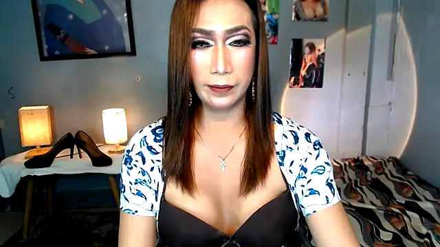 littleredbunny27 online show from 03/23/26, 12:31