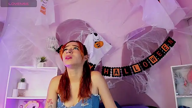 Lady Sophiia online show from 10/23/25, 08:07
