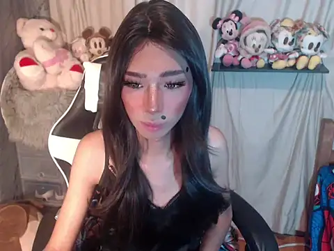 Yourasianbabyemma online show from 10/25/25, 06:10