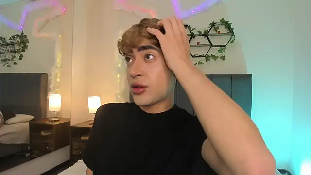 JustinCastiblanco online show from 11/25/25, 11:21