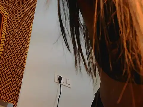 diyasaxena online show from 01/10/26, 05:26