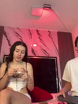 Snapshot of SsexCouplee chatting on 02/27/26, 11:32 SsexCouplee online show from 02/27/26, 11:32