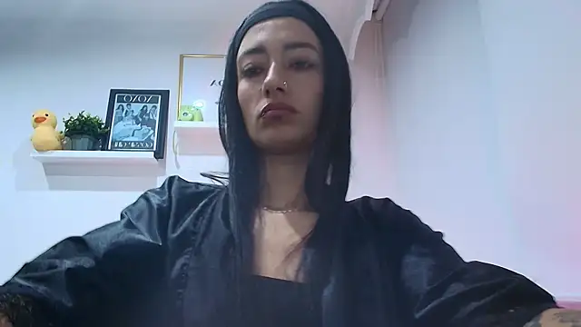 Snapshot of _TiniWild chatting on 12/01/25, 02:27 TiniWild online show from 12/01/25, 02:27