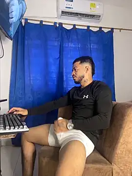 Kylian Alessandro online show from 11/11/25, 02:50