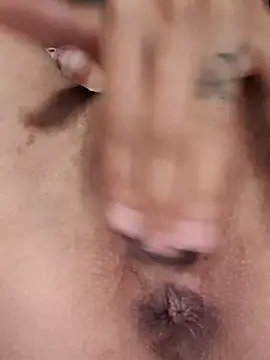 Snapshot of pocapocahontas chatting on 10/15/25, 04:51 pocapocahontas online show from 10/15/25, 04:51