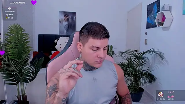 dirty boy0 online show from 10/17/25, 04:53
