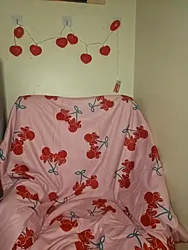 LucyMiax online show from 02/18/26, 08:27